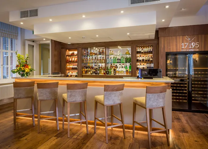 Oakley Hall Hotel Basingstoke