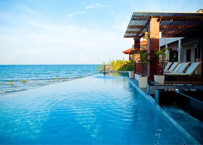 The Sarann Koh Samui, Suites & Villas Strand von Chaweng
