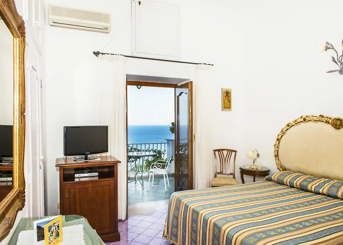 Aparthotel La Rosa Dei Venti Positano