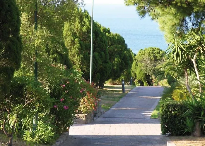 Eco Village Baia Delle Ginestre