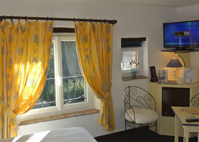 Bed and Breakfast La Vieille Bastide à Flayosc