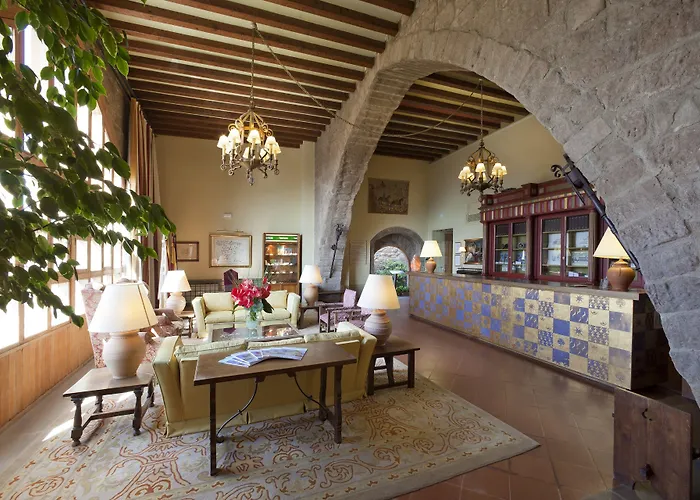 Parador De Cardona