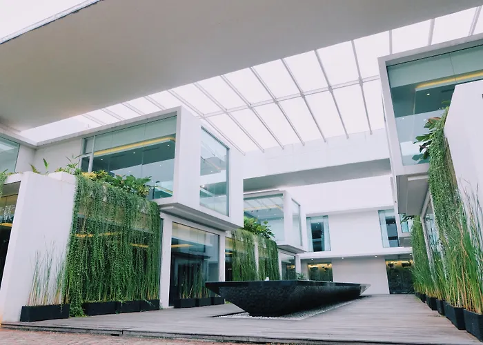 Fm7 Resort Hotel - Jakarta Airport Tangerang