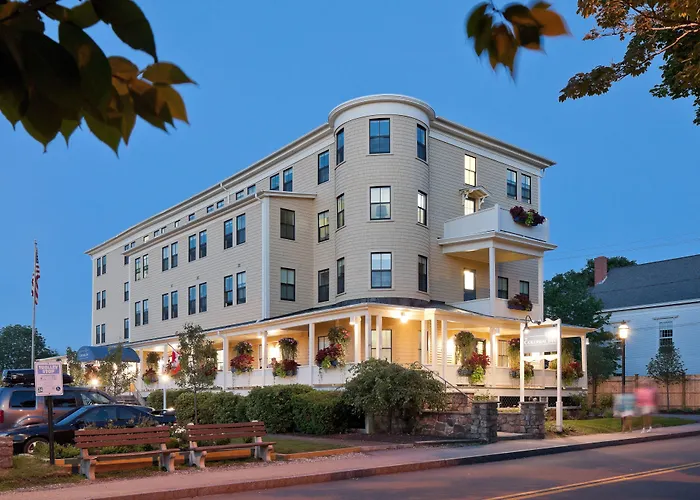 Colonial Inn