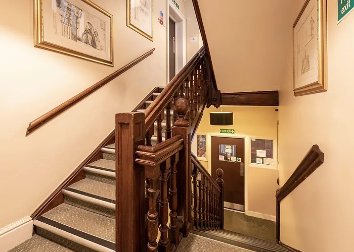 Barrington Lodge Crawley 