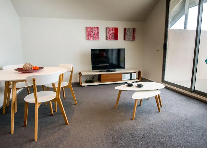 The Waverley International Hotel Glen Waverley