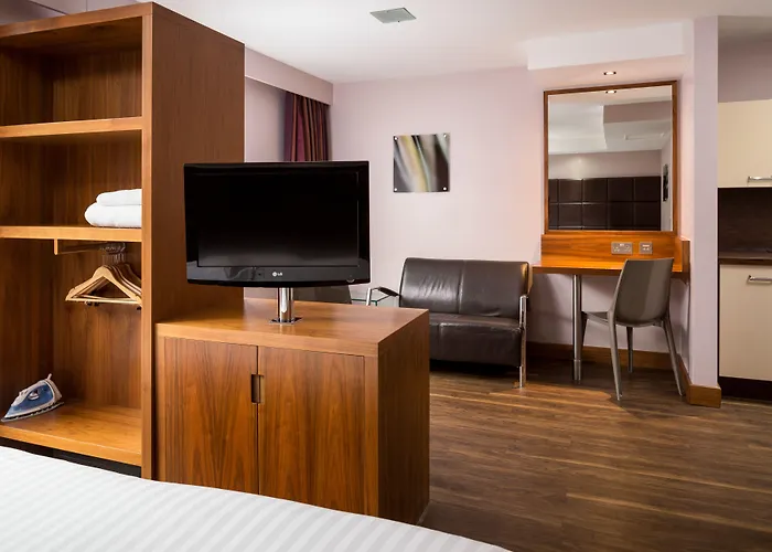 Roomzzz Leeds City