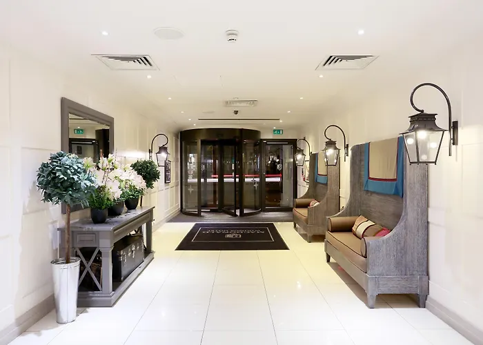Macdonald Windsor Hotel