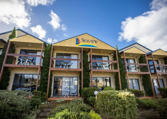 Seaview & Apartments