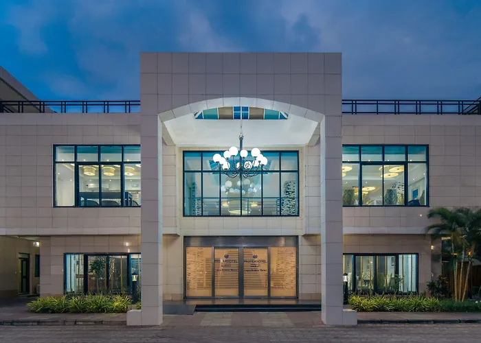 Protea Hotel By Marriott Lagos Kuramo Waters