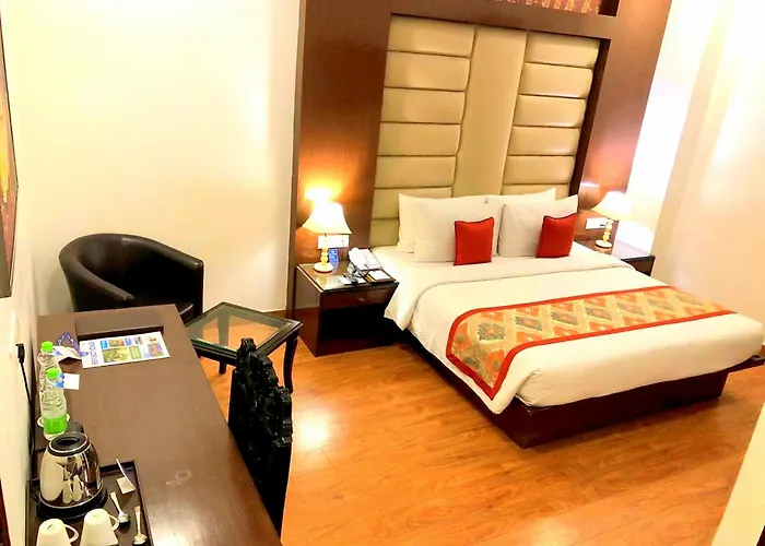 Taurus Sarovar Portico