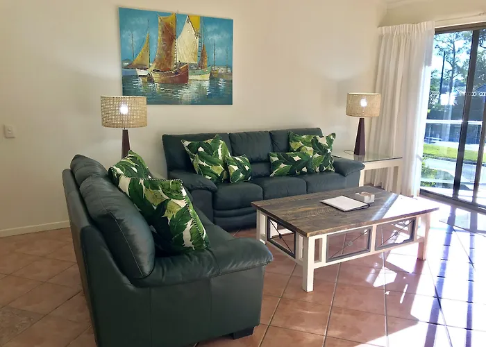 Noosa Boutique Apartments & Elkhorn Villas