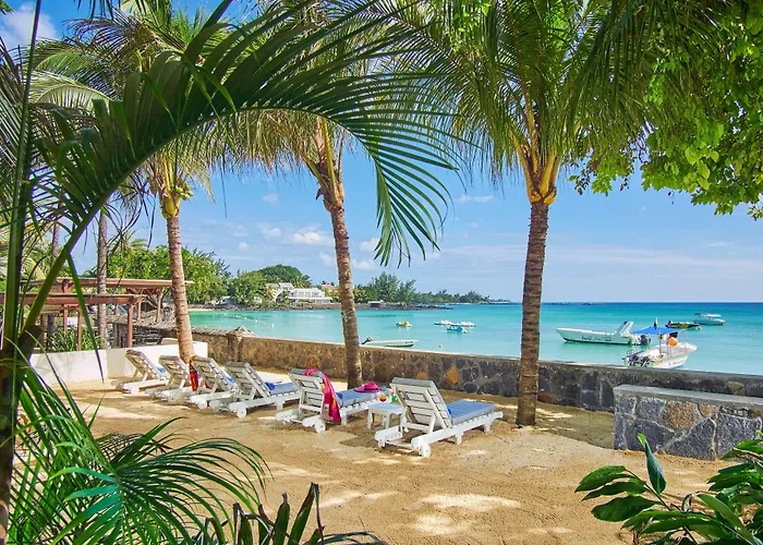 Le Beachclub Pereybere Beach