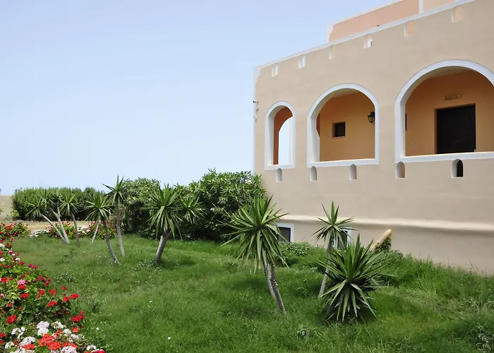 Aparthotel Anessis Fira 