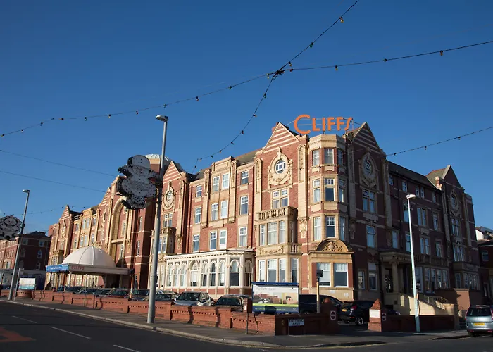 Cliffs Hotel