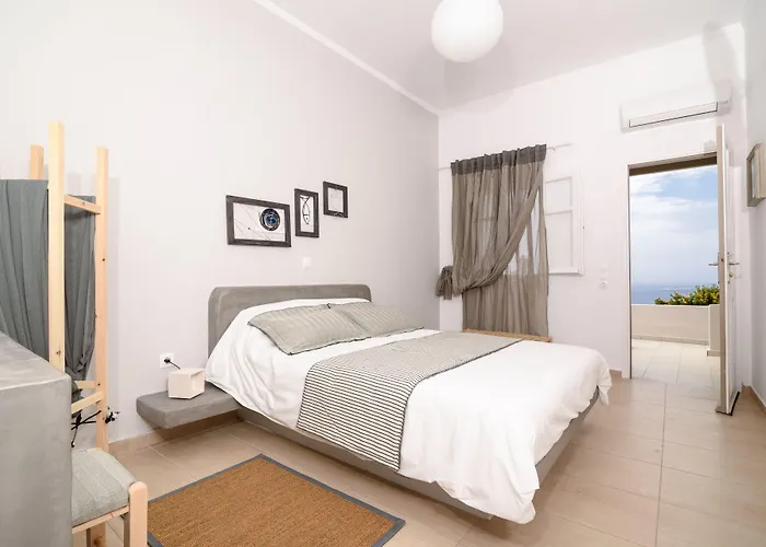 Grand View - Megalochori Santorini Aparthotel