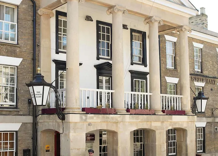 Mercure White Hart & Apartments
