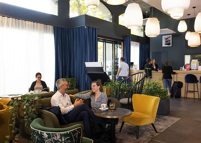 Adagio Lyon Patio Confluence