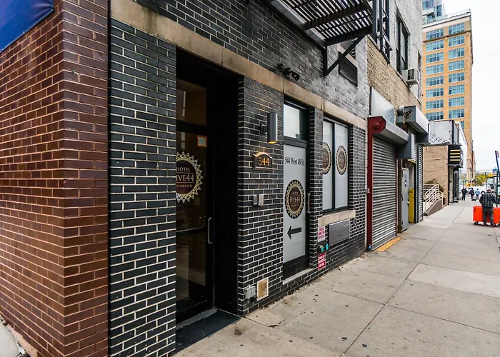 Hotel Five44