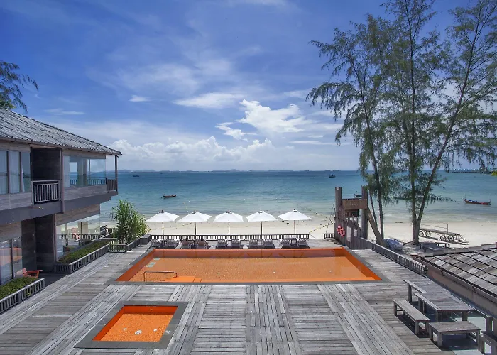 Baan Ploy Sea