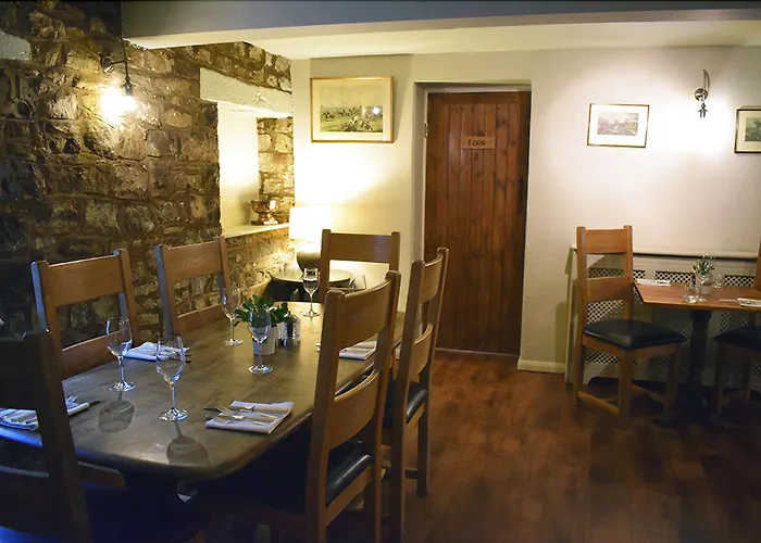 Fox And Hounds Llancarfan