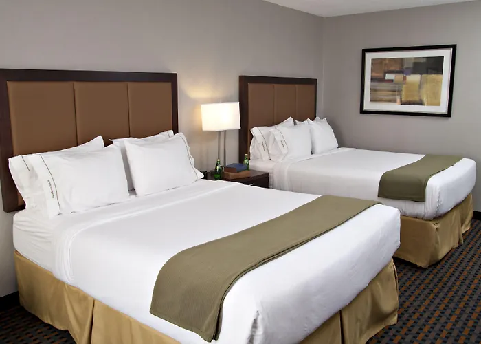 Holiday Inn Express Pembroke By Ihg