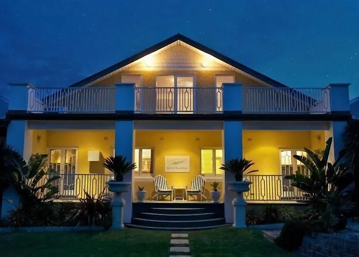 Plantation House At Whitecliffs Bed And Breakfast