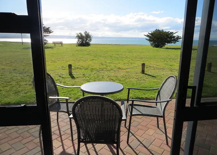 Harbour View Motel On Ahuriri Beach In Napier Nz With Sea View Suites