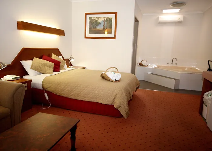 Wine Village Motor Inn