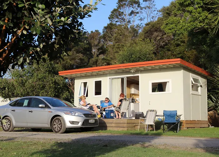 -Orongo Bay Holiday Park