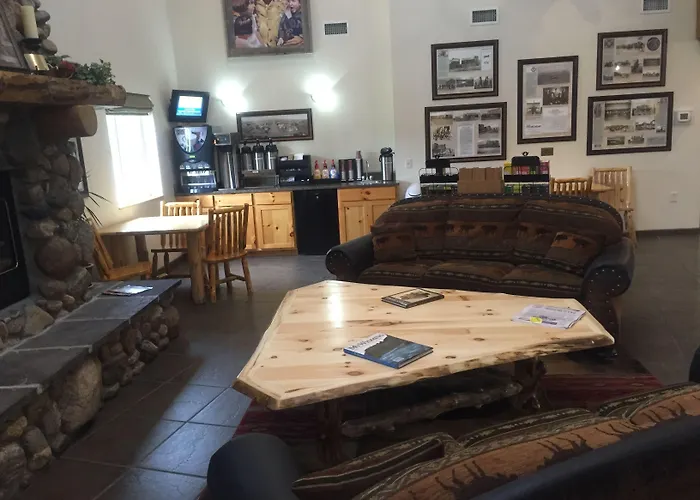 Cody Legacy Inn & Suites