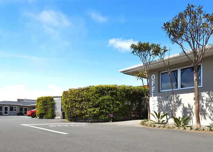 Beach Street Motel Apartments