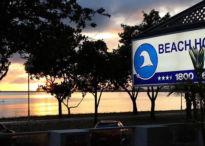 Beach House Motel