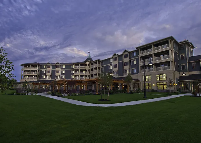 1000 Islands Harbor Hotel
