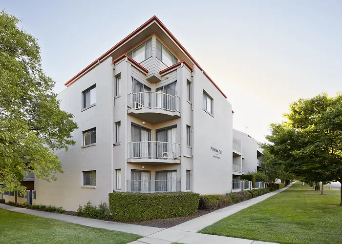 Pinnacle Apartments