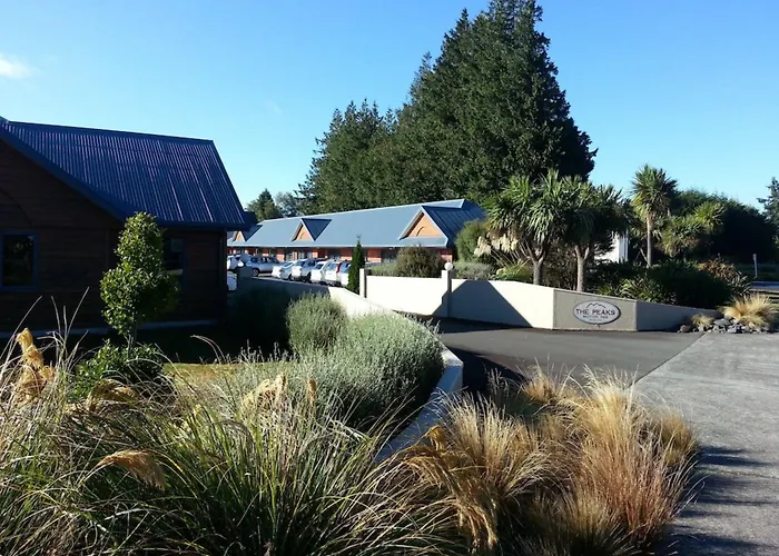 The Peaks Motor Inn