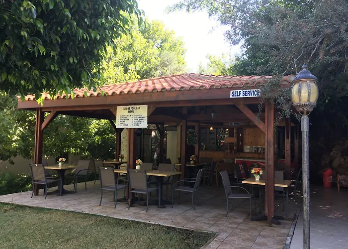 Kotzias Beach Apartments