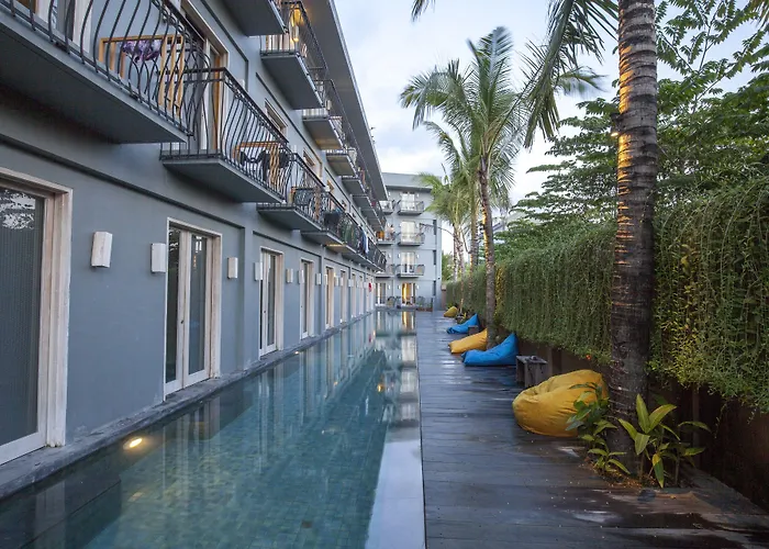 Frii Bali Echo Beach