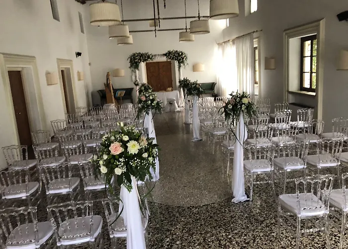 Hotel Villa Policreti