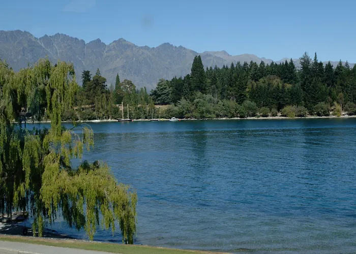 Lakefront Apartments,18 Lake Esplanade Road Queenstown
