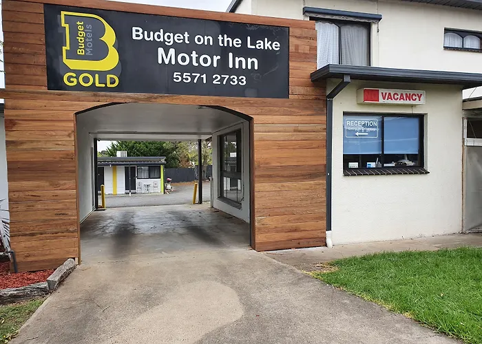 Budget On The Lake Hamilton