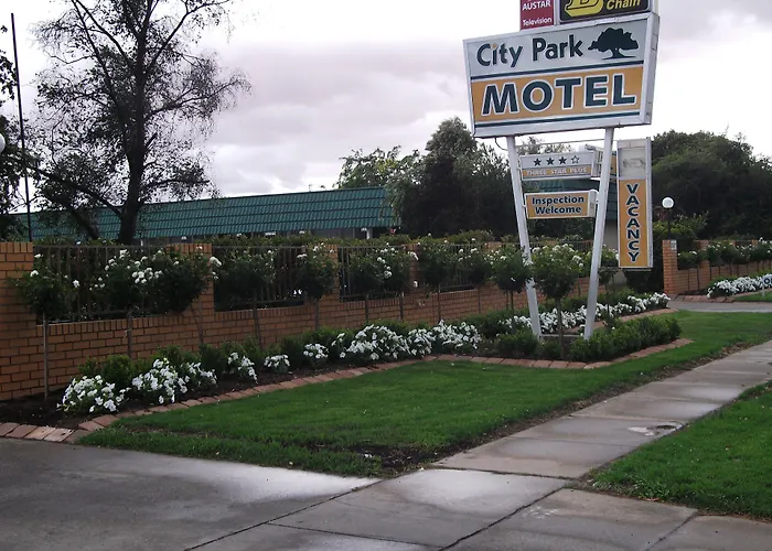 City Park And Apartments