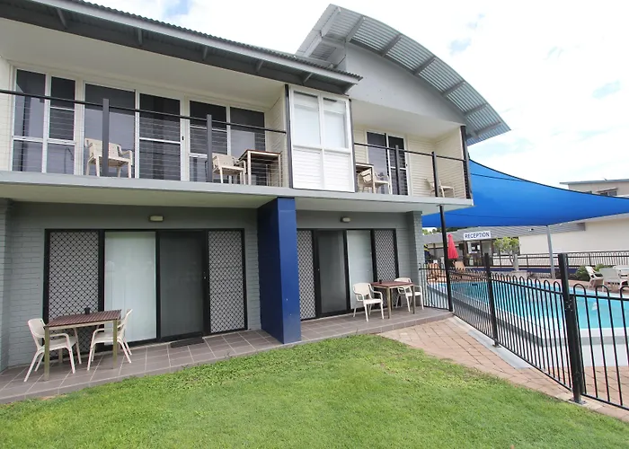 Shoredrive Motel