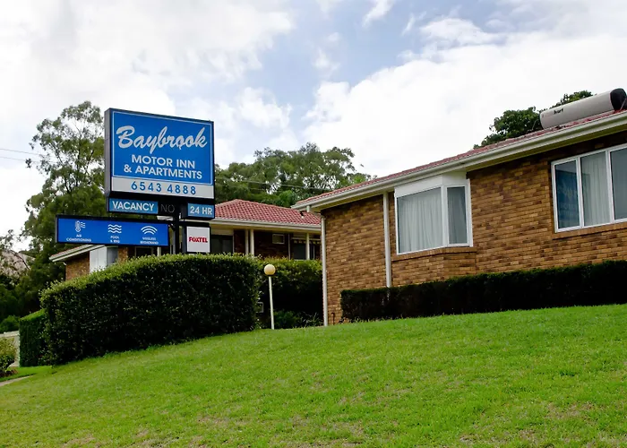 Baybrook Motor Inn