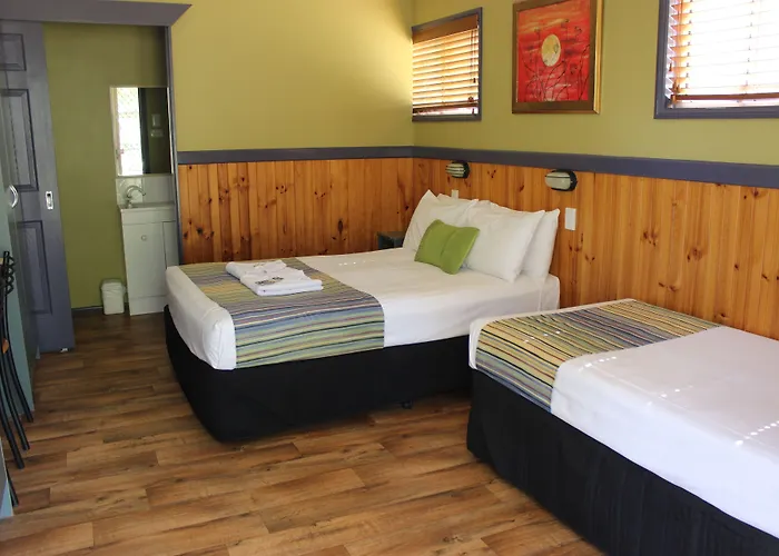 Aussie Outback Oasis Holiday Park