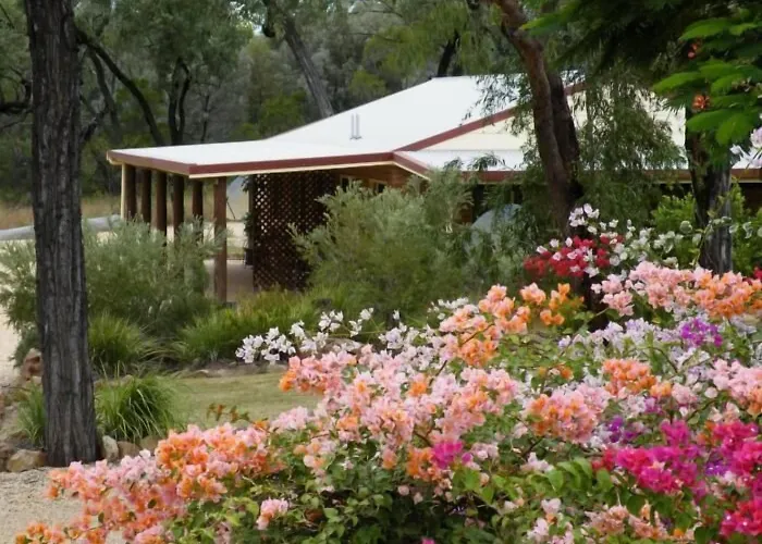 Rubyvale Motel & Holiday Units - An Adults Only Getaway