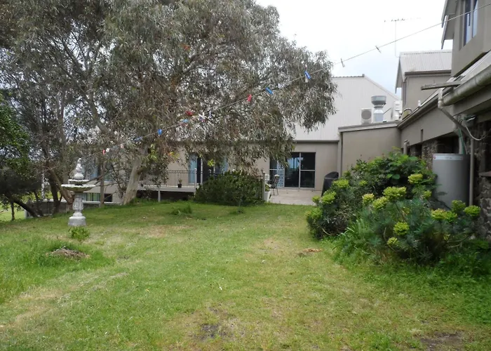 Swan Lake Guest House