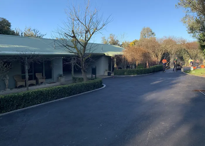 Weeroona Bed And Breakfast
