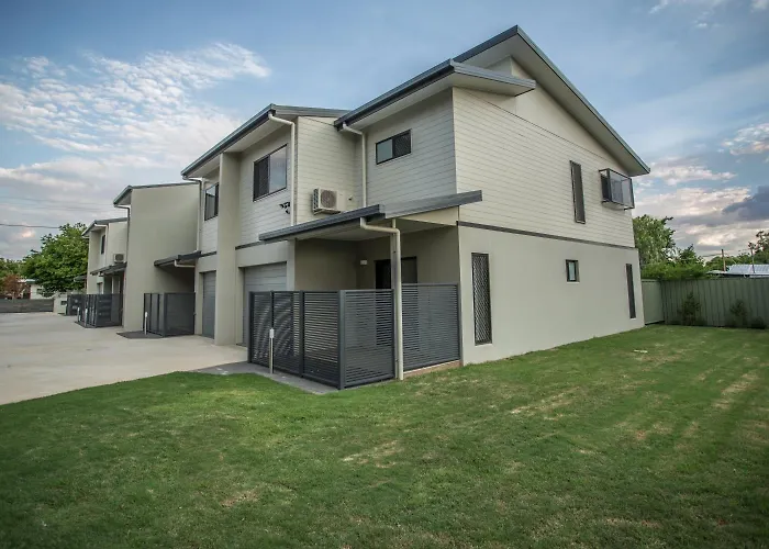 Spinifex And Serviced Apartments