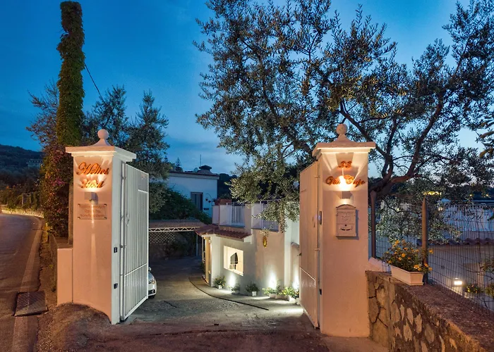 Boutique Helios (Adults Only)